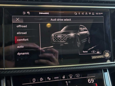 2026 Audi SQ7 Prestige