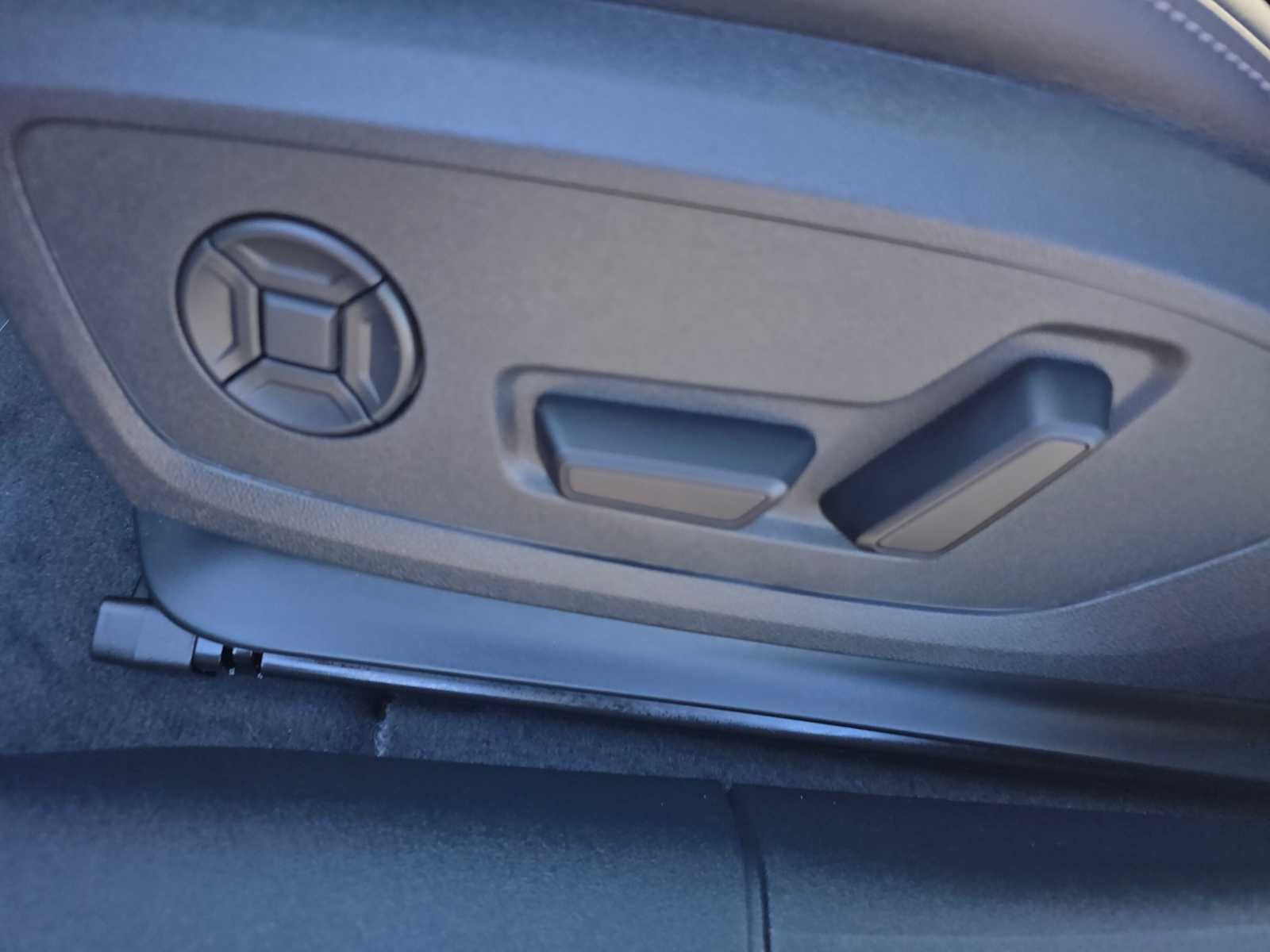 2025 Audi A6 e-tron Premium Plus