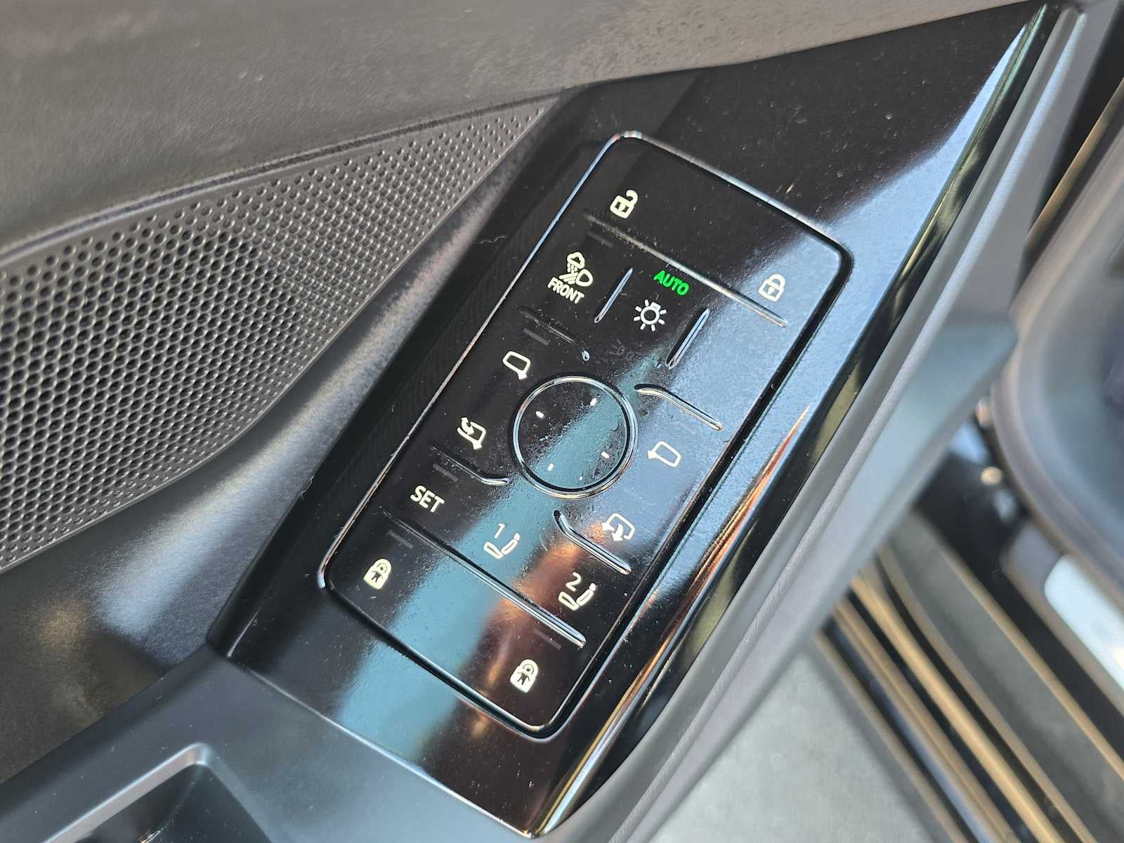 2025 Audi A6 e-tron Prestige