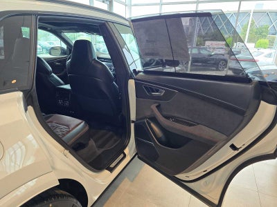 2026 Audi RS Q8 performance