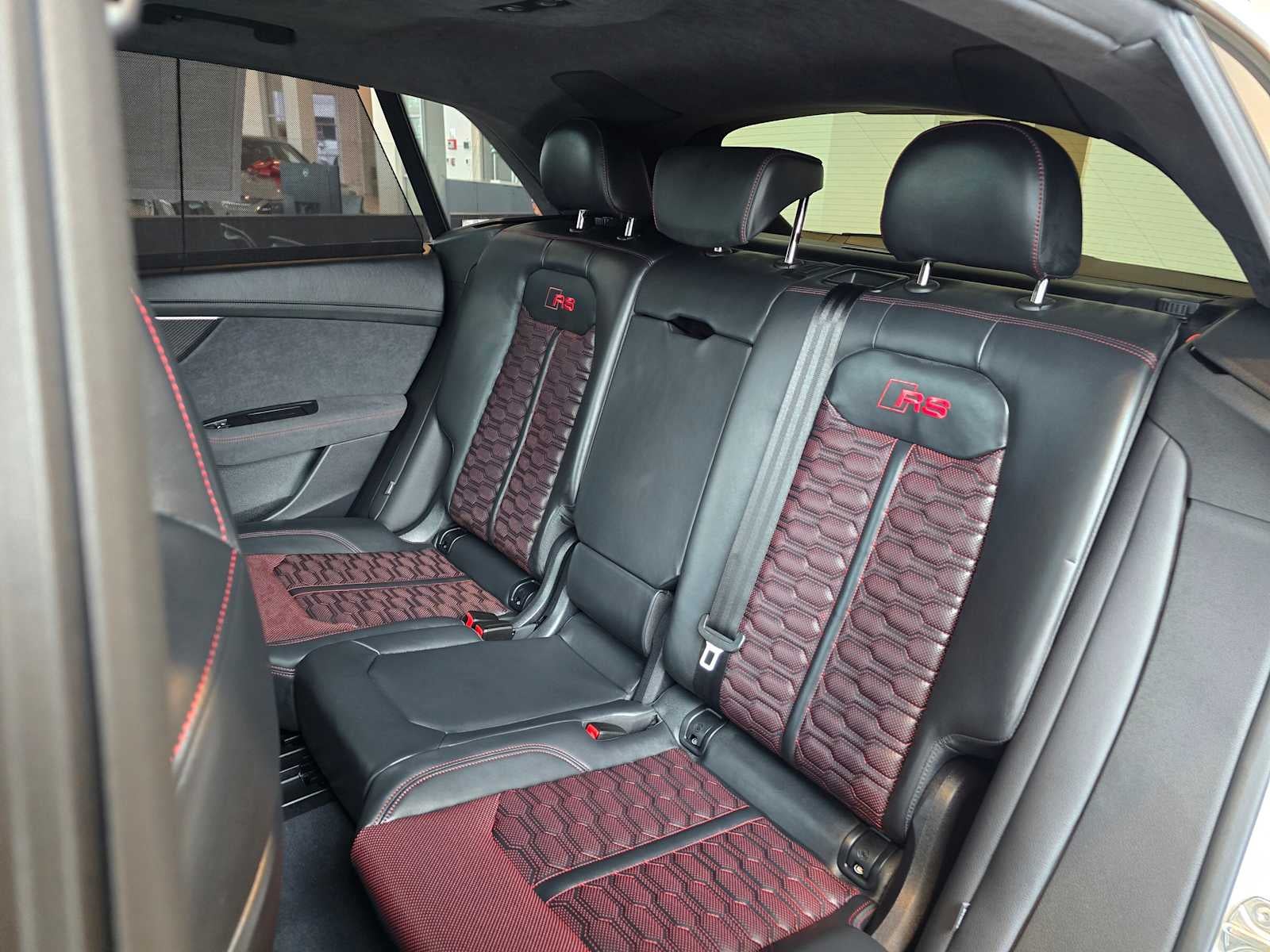 2026 Audi RS Q8 performance