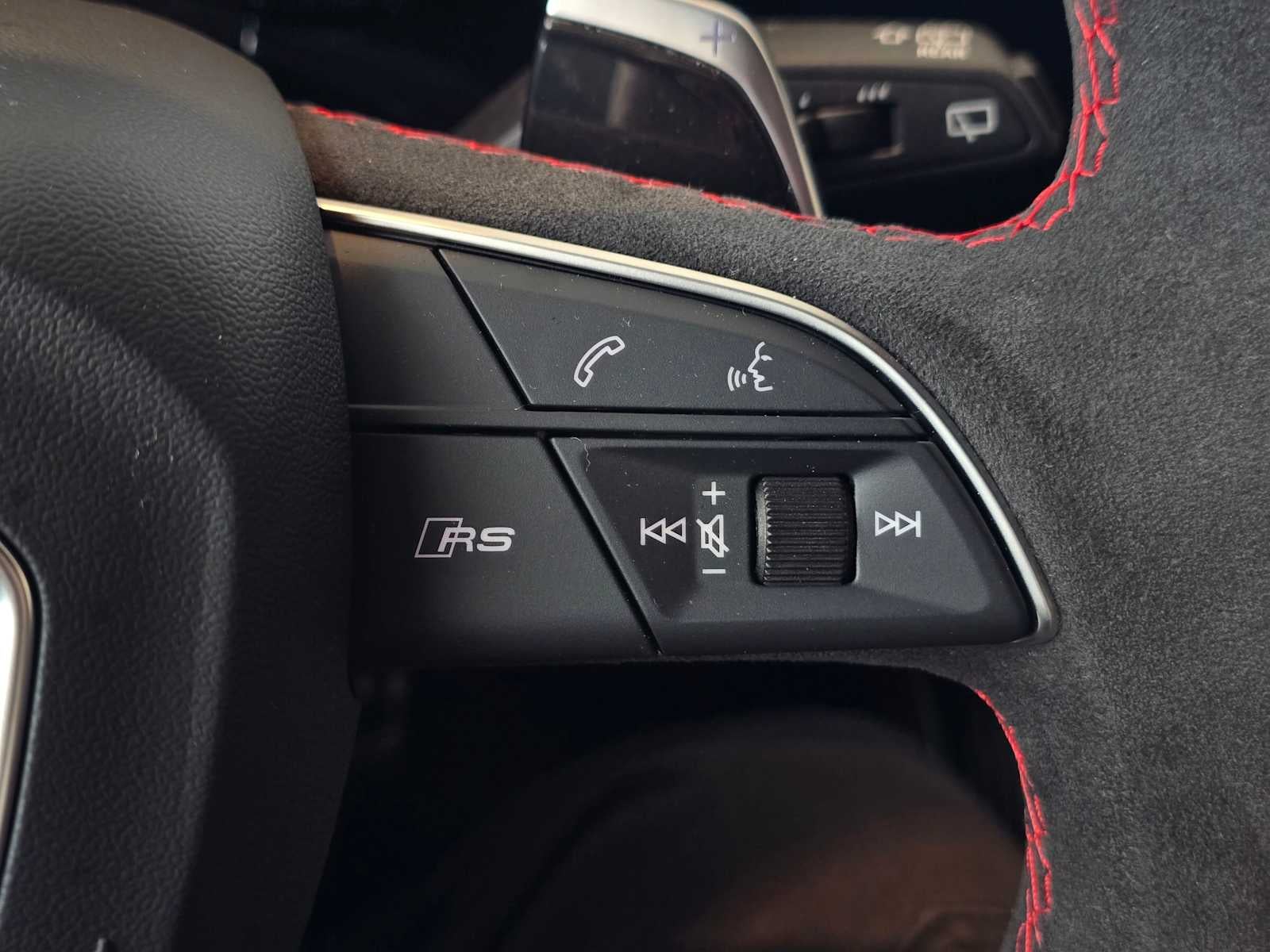 2026 Audi RS Q8 performance