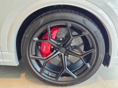 2026 Audi RS Q8 performance