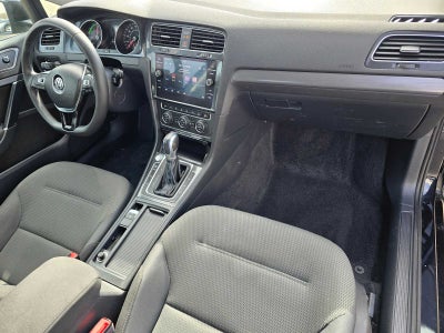 2017 Volkswagen e-Golf SE