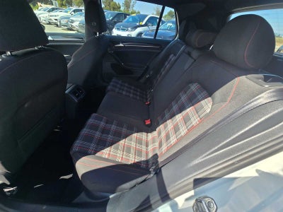 2015 Volkswagen Golf GTI SE