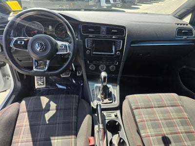 2015 Volkswagen Golf GTI SE
