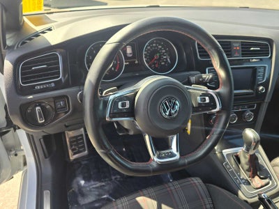 2015 Volkswagen Golf GTI SE