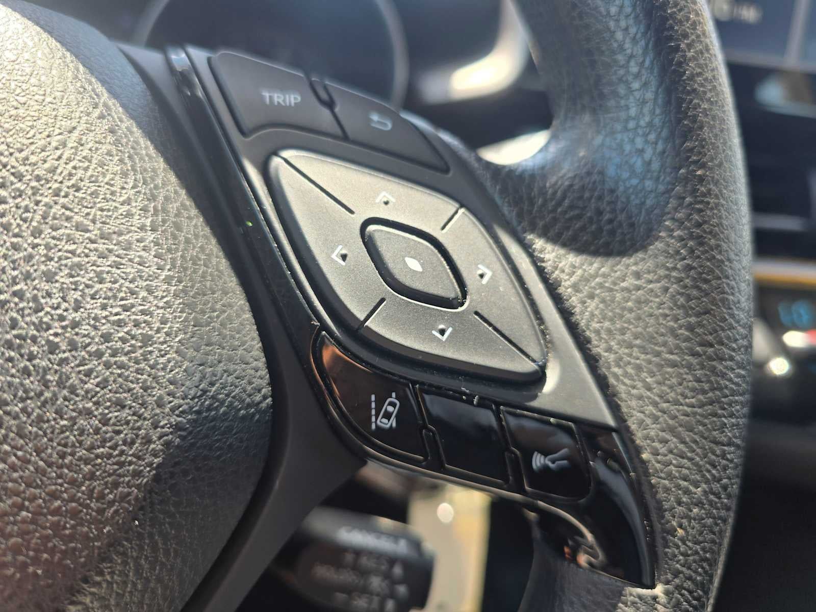 2020 Toyota C-HR LE