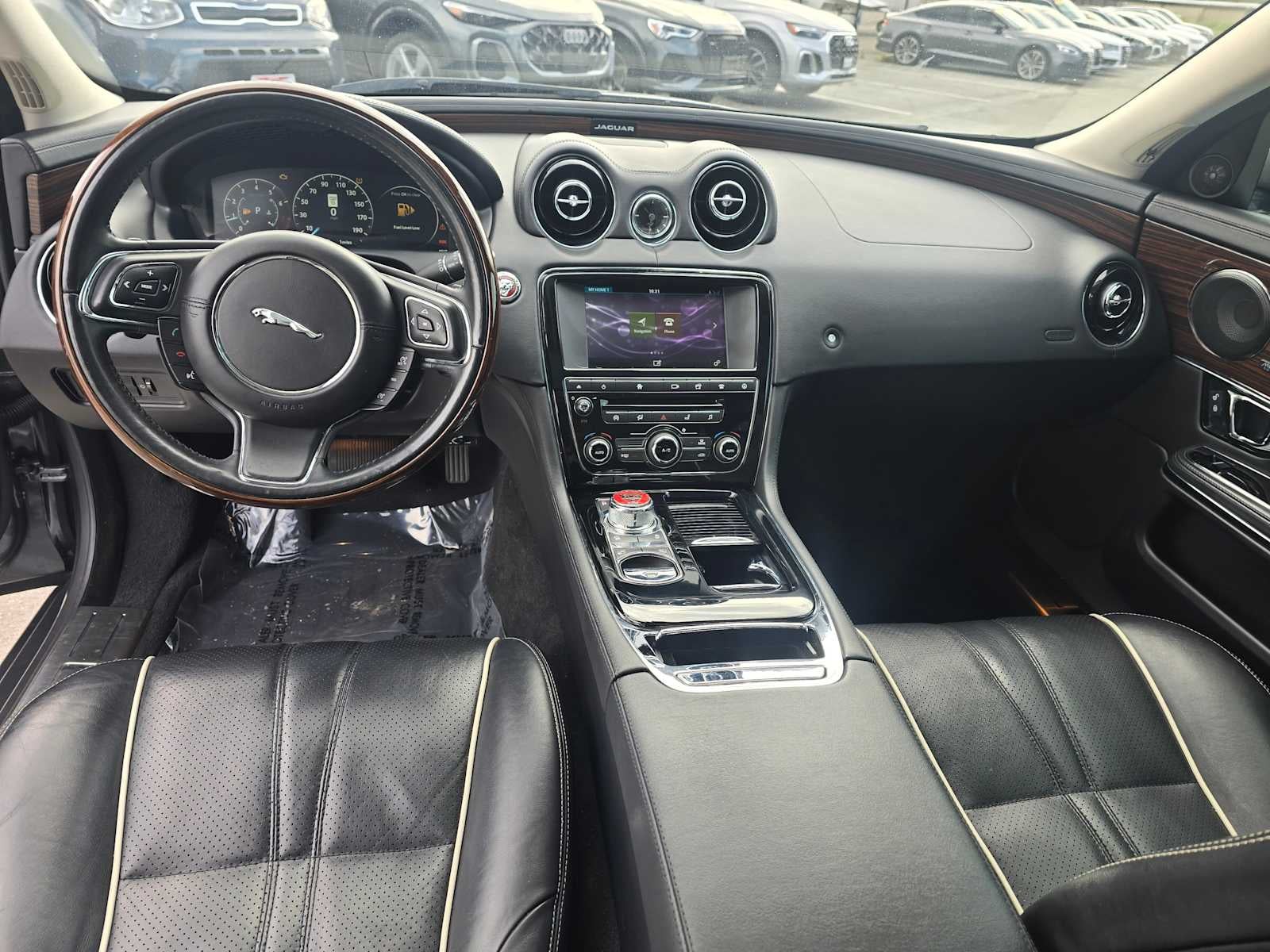 2017 Jaguar XJ XJ R-Sport