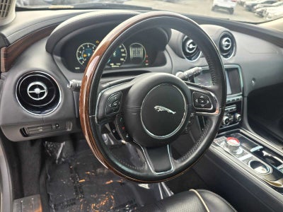 2017 Jaguar XJ XJ R-Sport