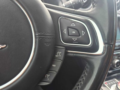 2017 Jaguar XJ XJ R-Sport