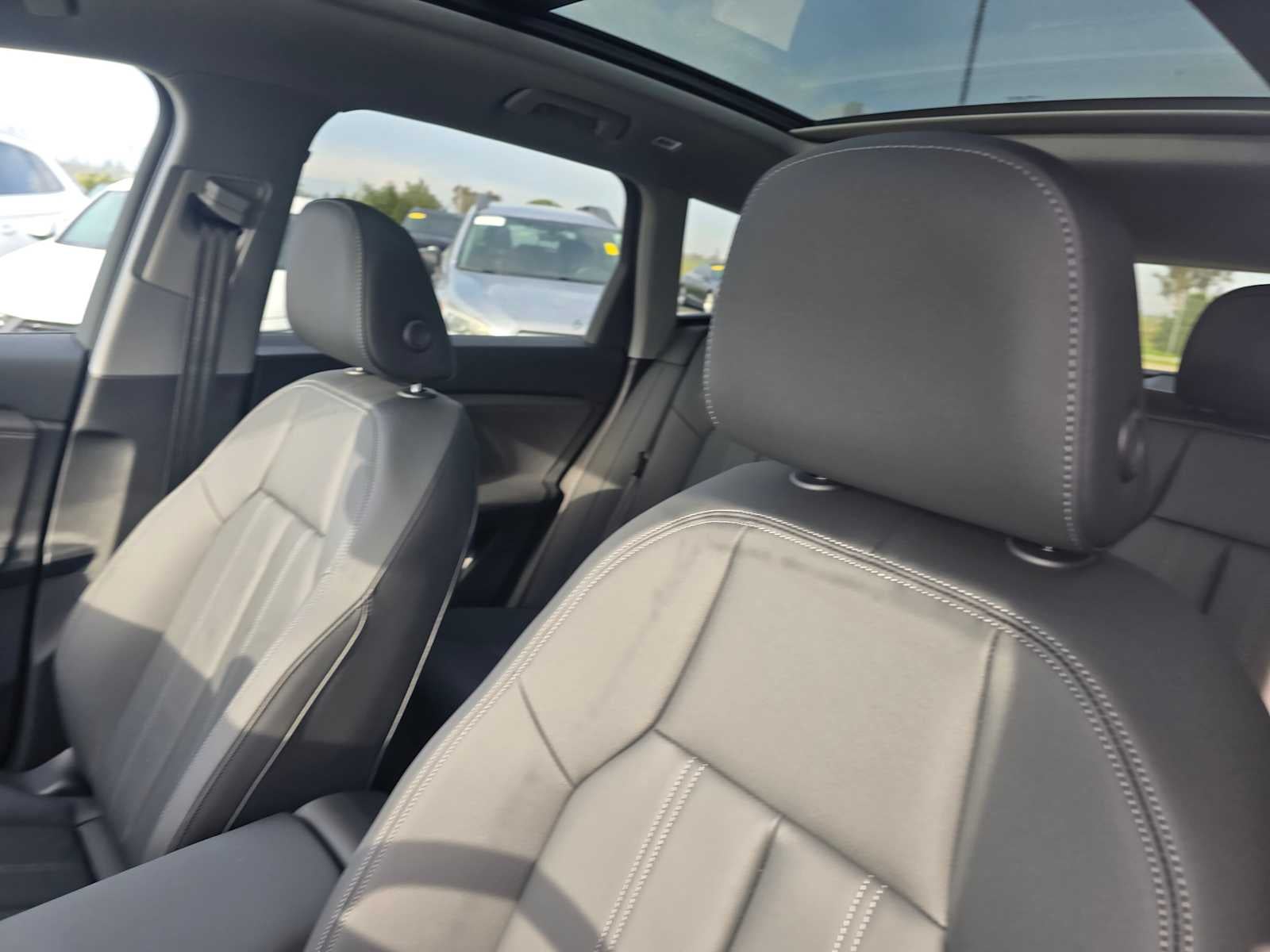 2025 Audi Q6 e-tron Premium