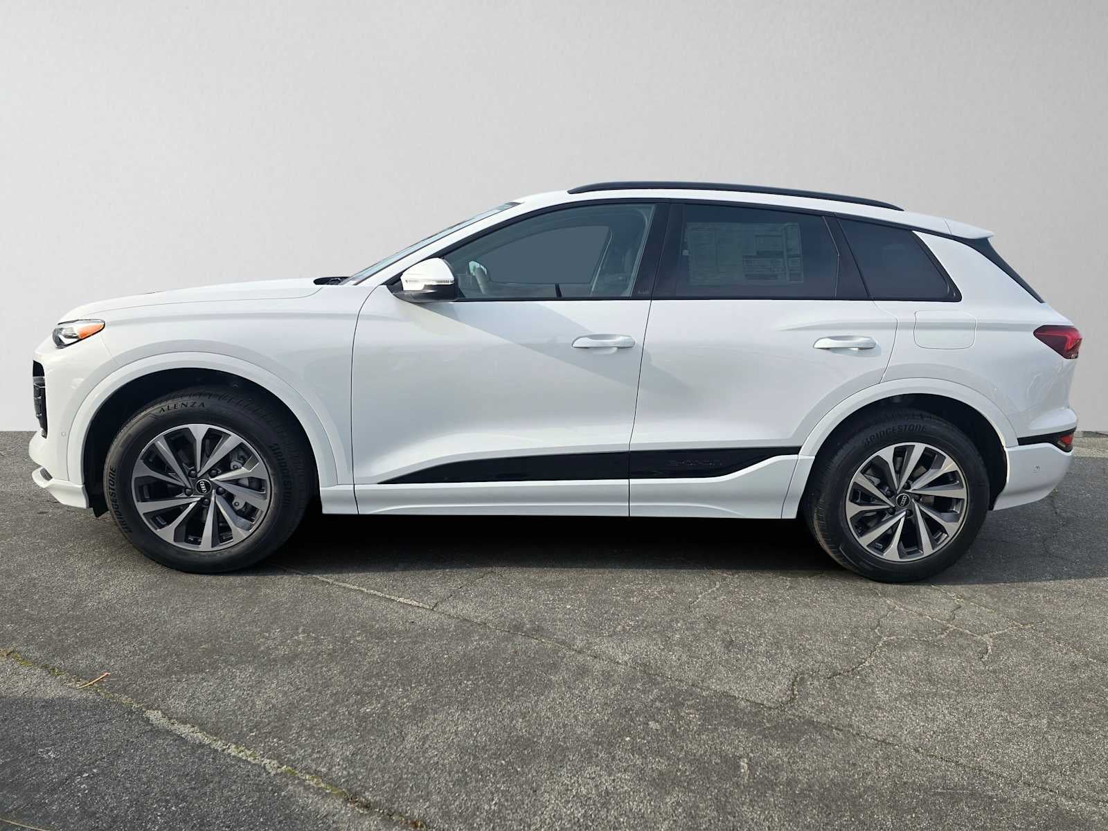 2025 Audi Q6 e-tron Premium