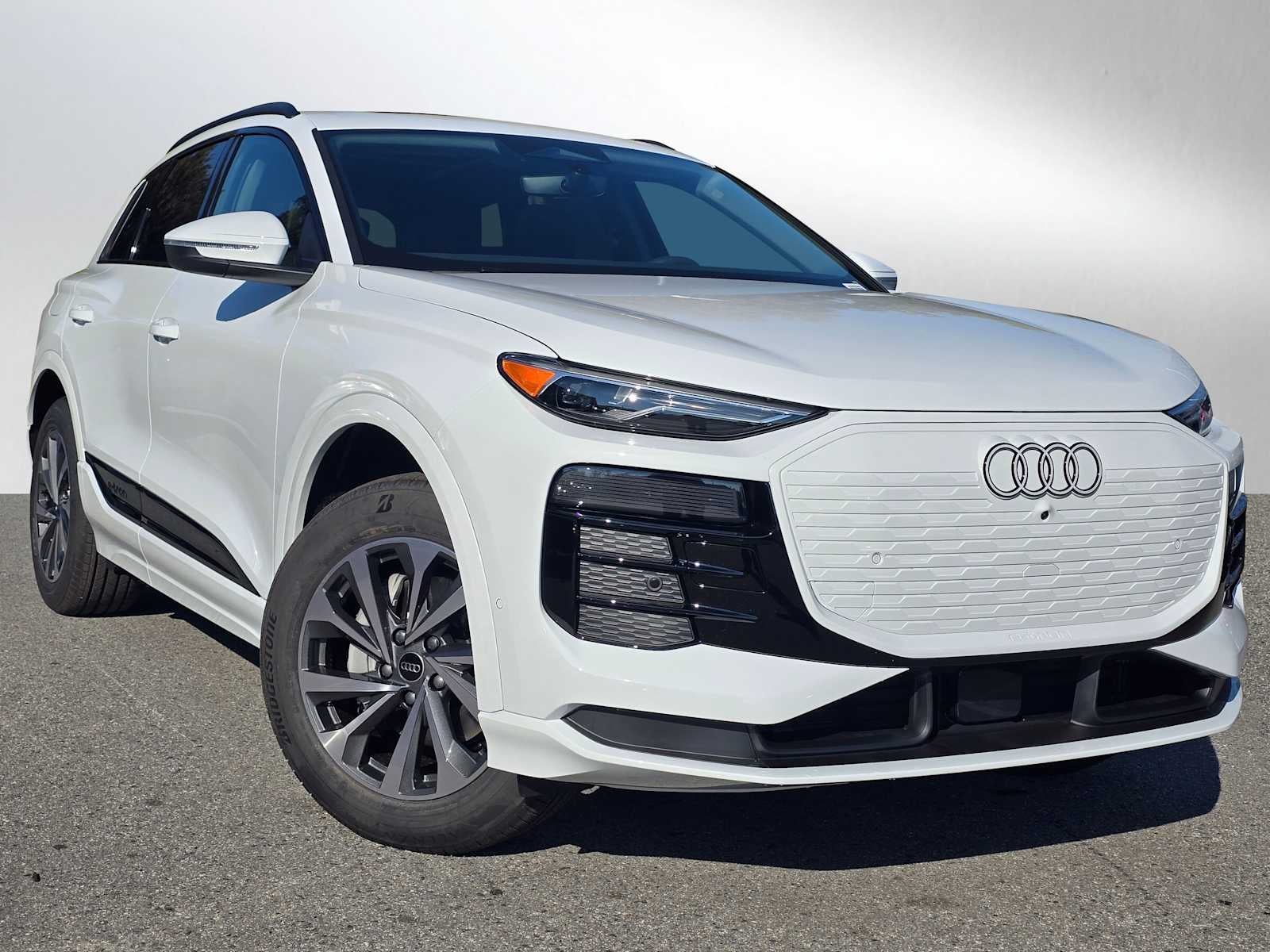 2025 Audi Q6 e-tron Premium