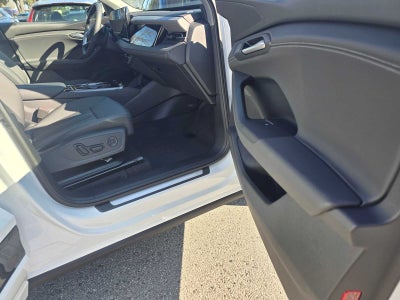 2025 Audi Q6 e-tron Premium