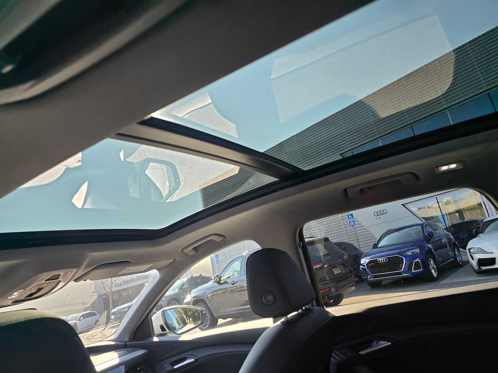 2025 Audi Q6 e-tron Premium