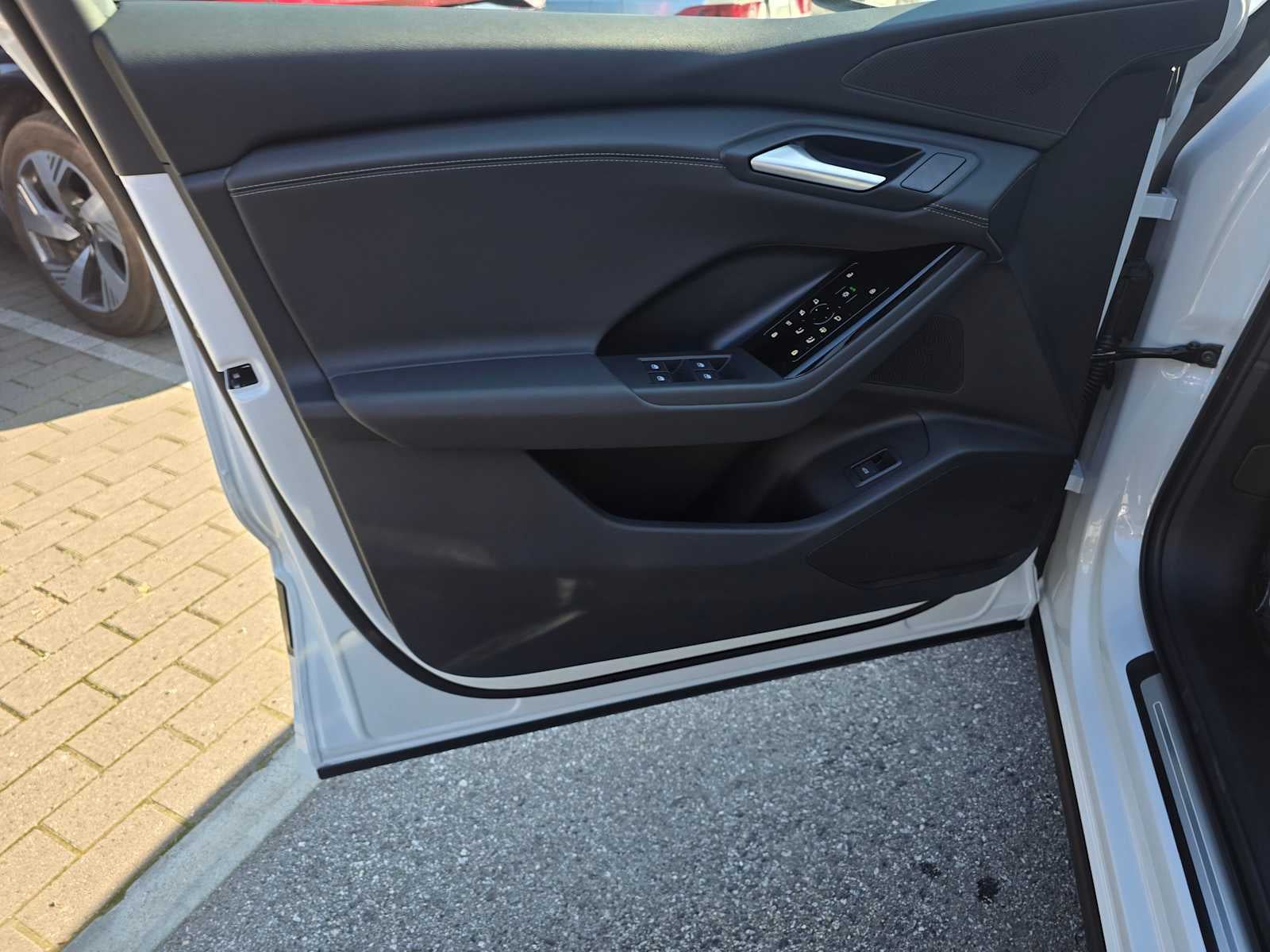 2025 Audi Q6 e-tron Premium