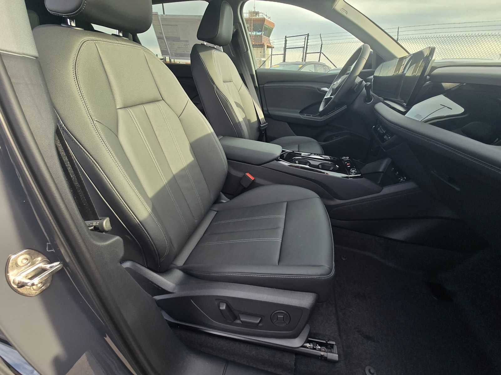 2025 Audi Q6 e-tron Premium