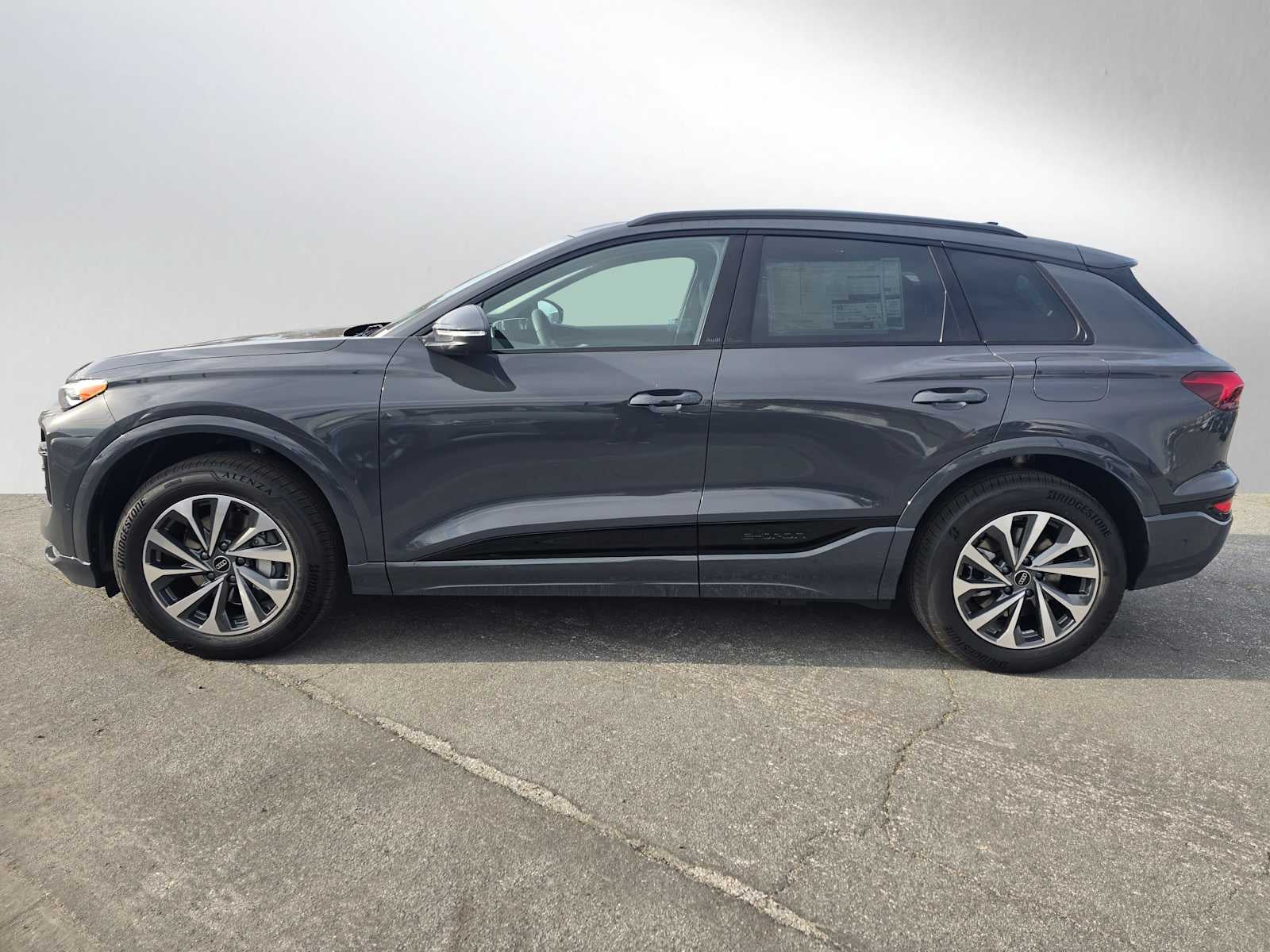 2025 Audi Q6 e-tron Premium