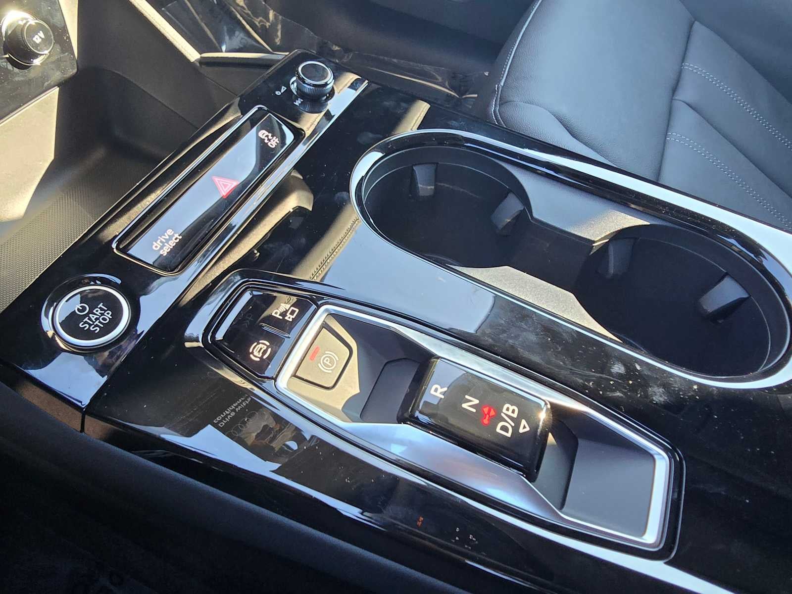 2025 Audi Q6 e-tron Premium