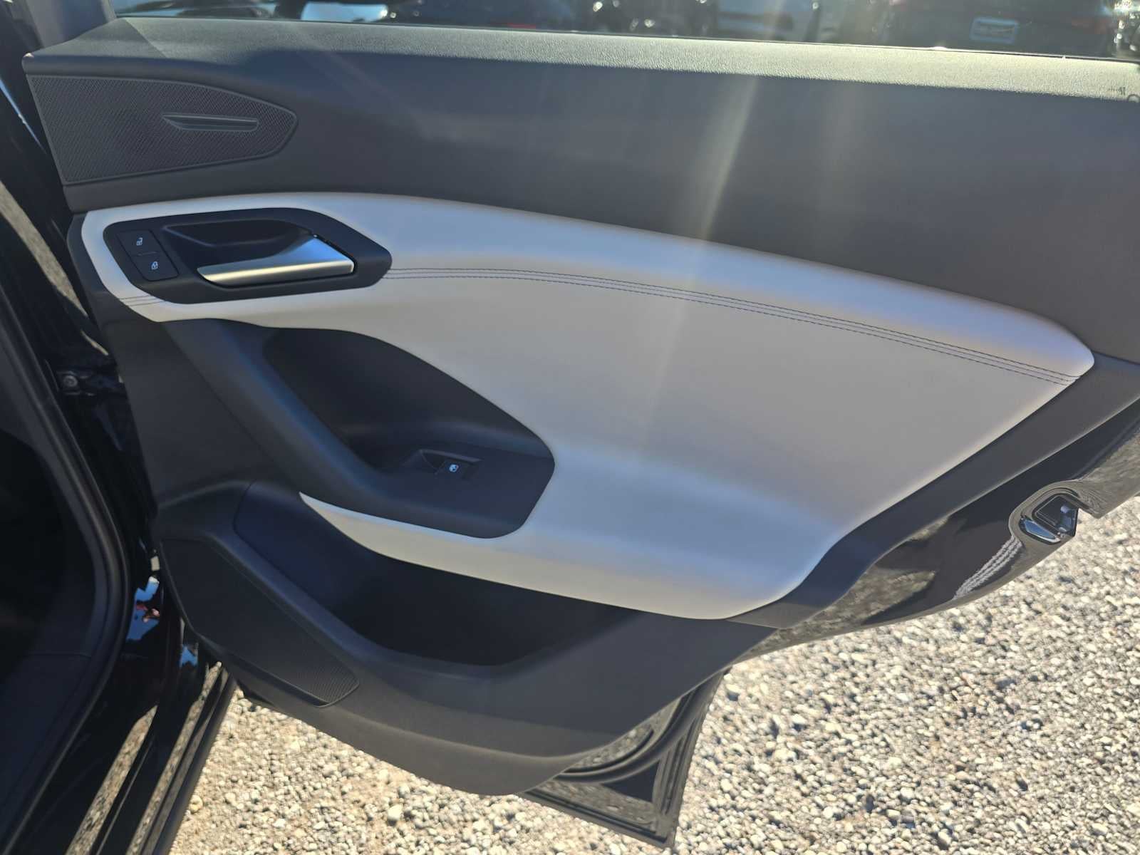 2025 Audi Q6 e-tron Premium