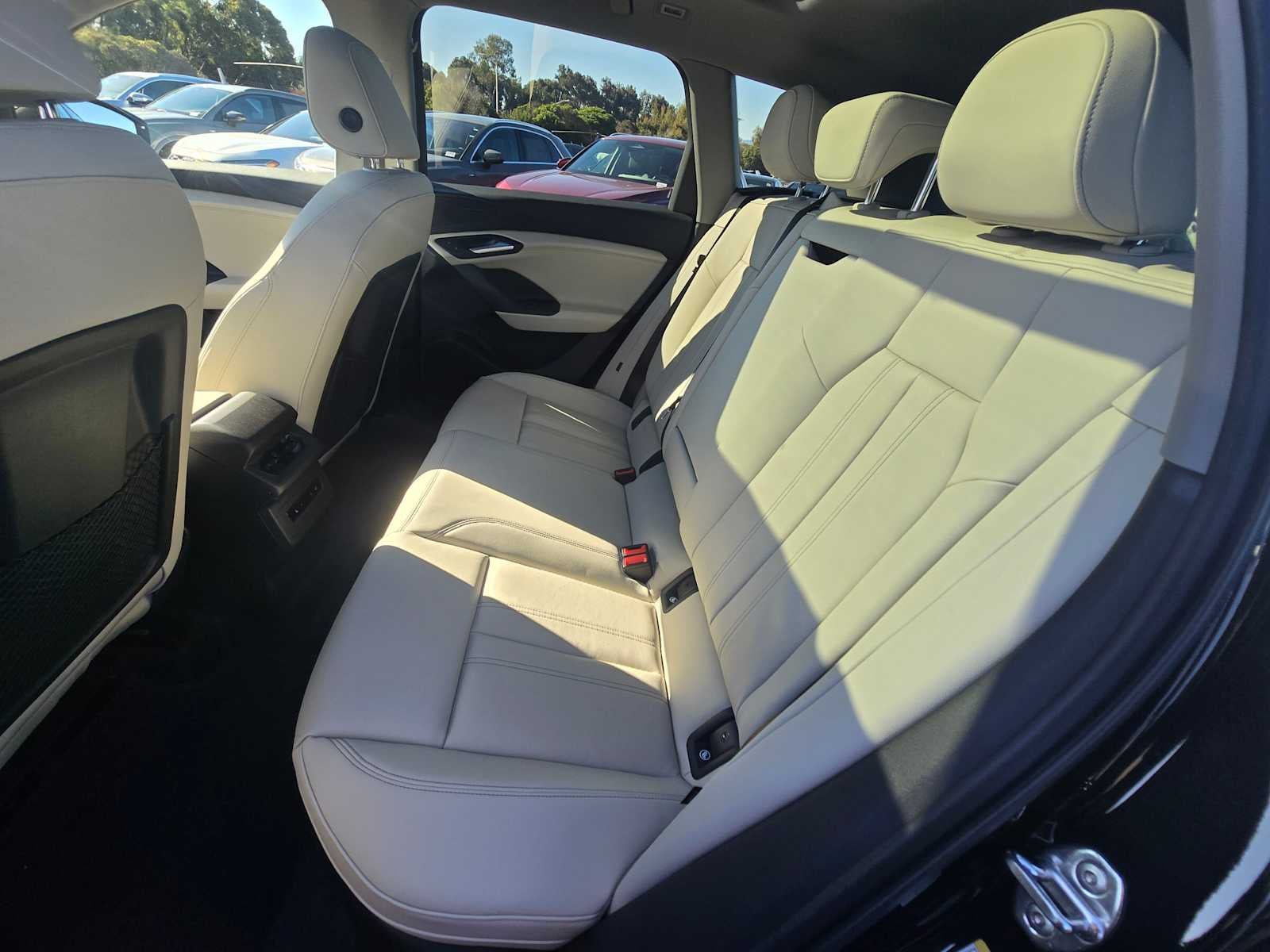 2025 Audi Q6 e-tron Premium