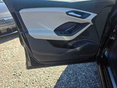 2025 Audi Q6 e-tron Premium