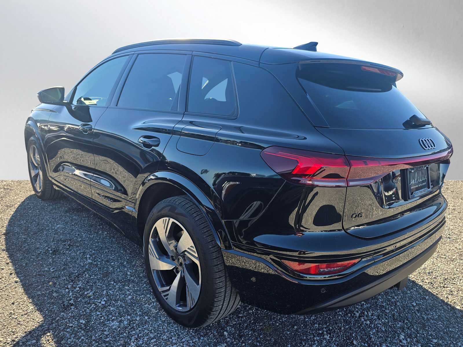 2025 Audi Q6 e-tron Premium