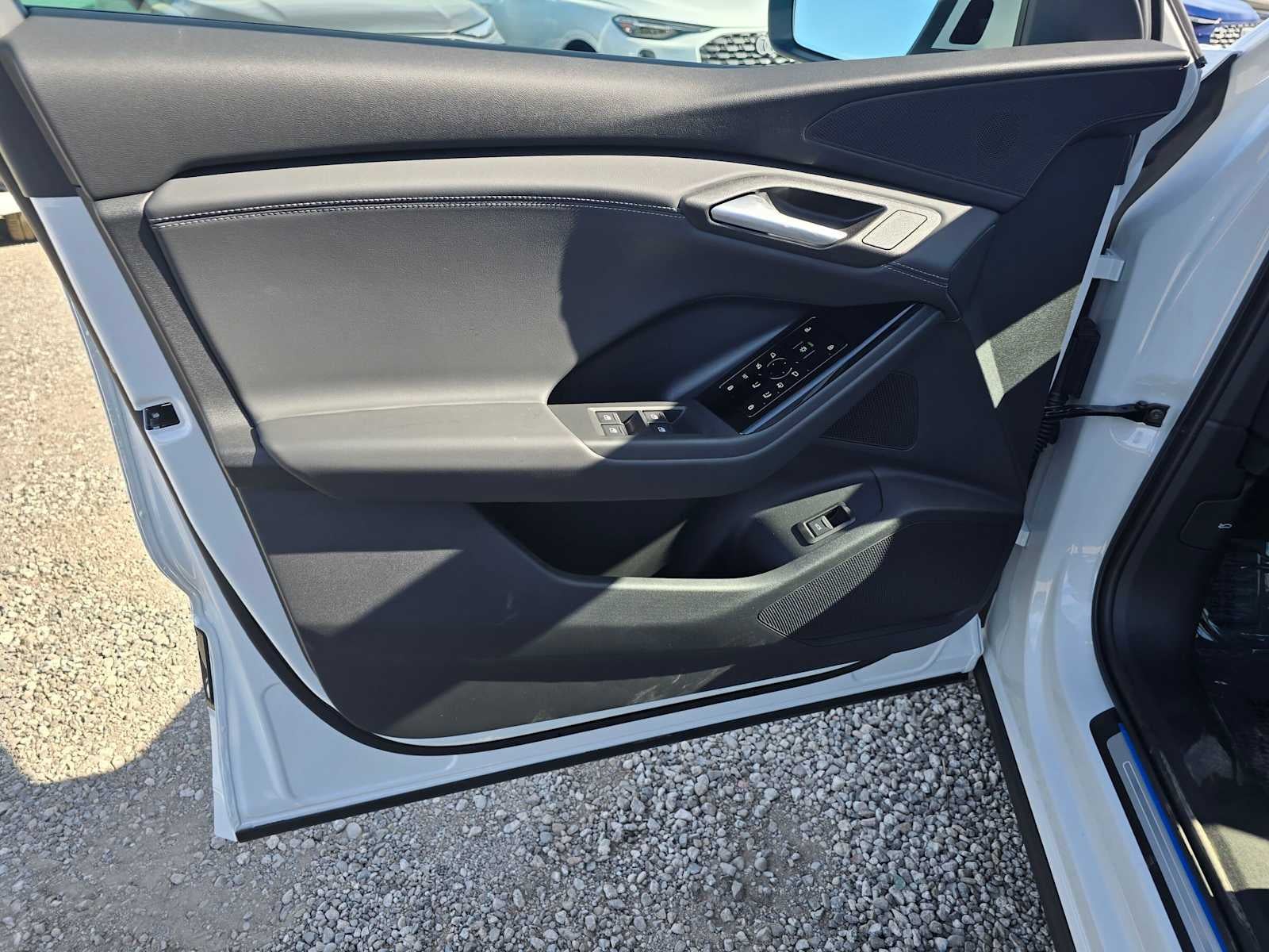 2025 Audi Q6 e-tron Premium