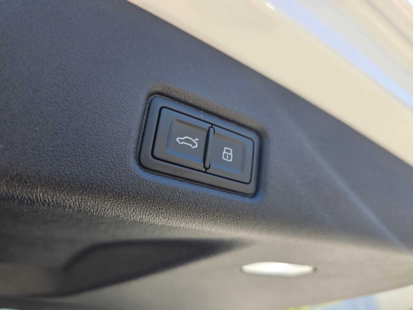 2025 Audi New Q5 Premium