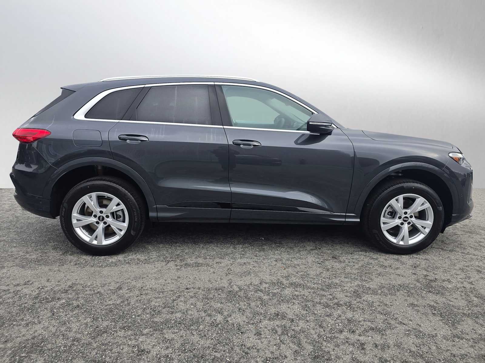 2025 Audi Q5 Premium