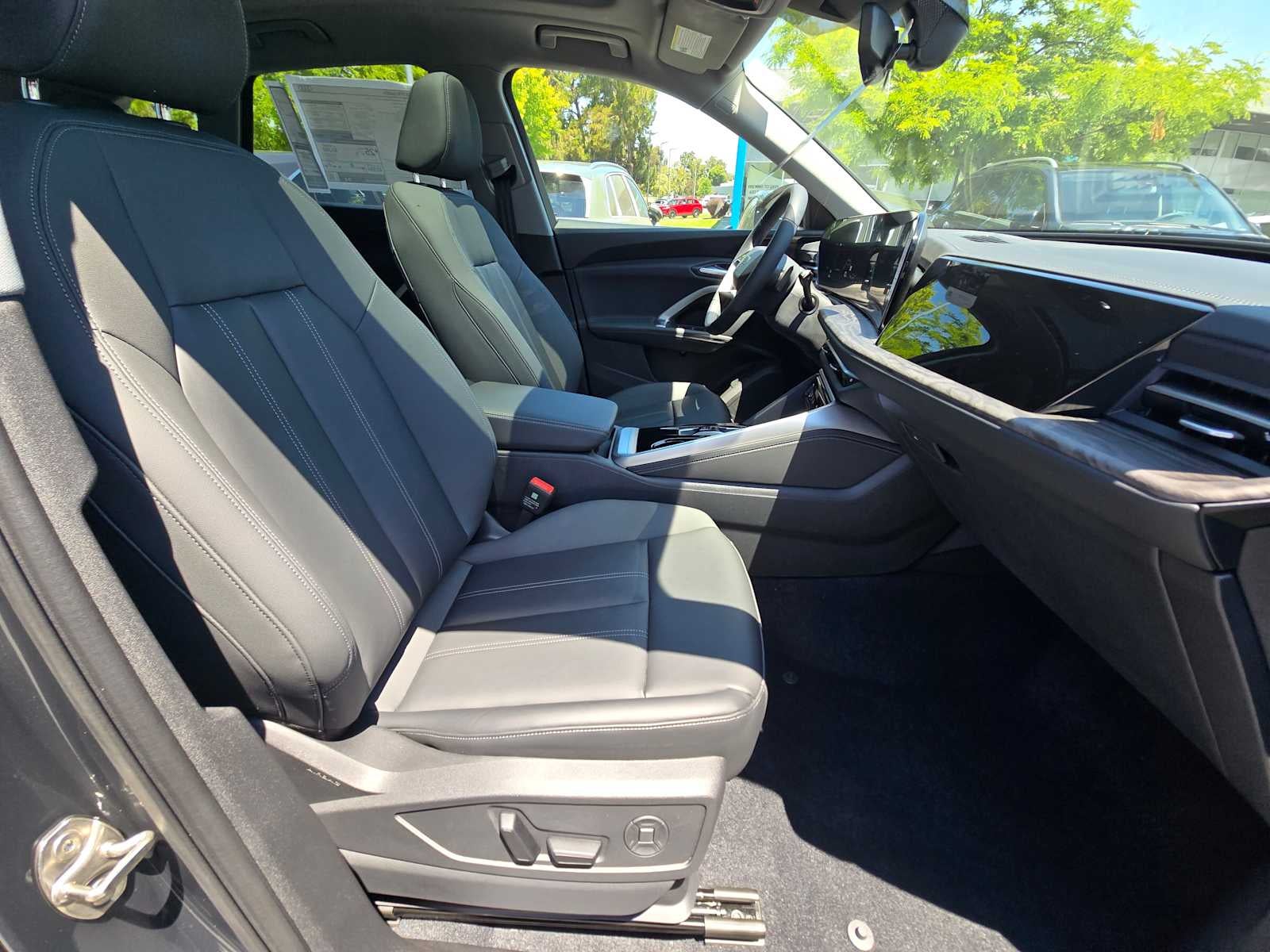 2025 Audi Q5 Premium