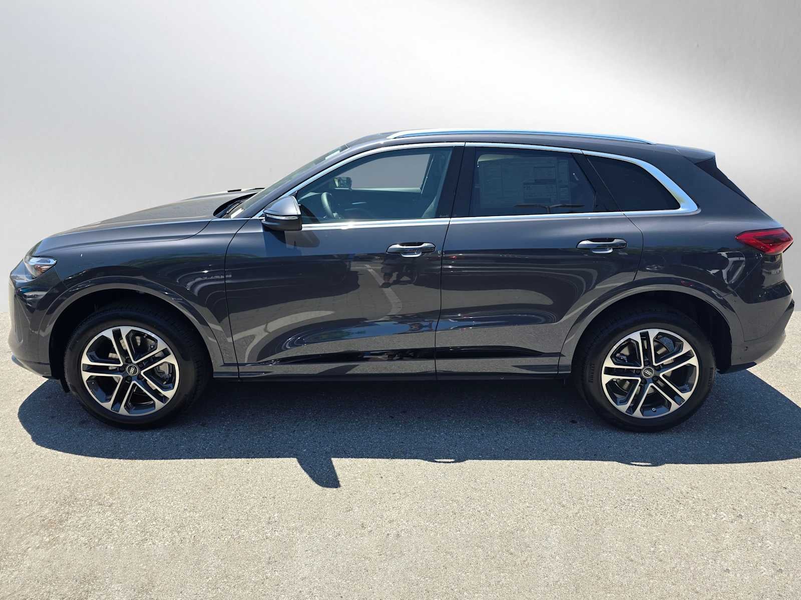 2025 Audi Q5 Premium