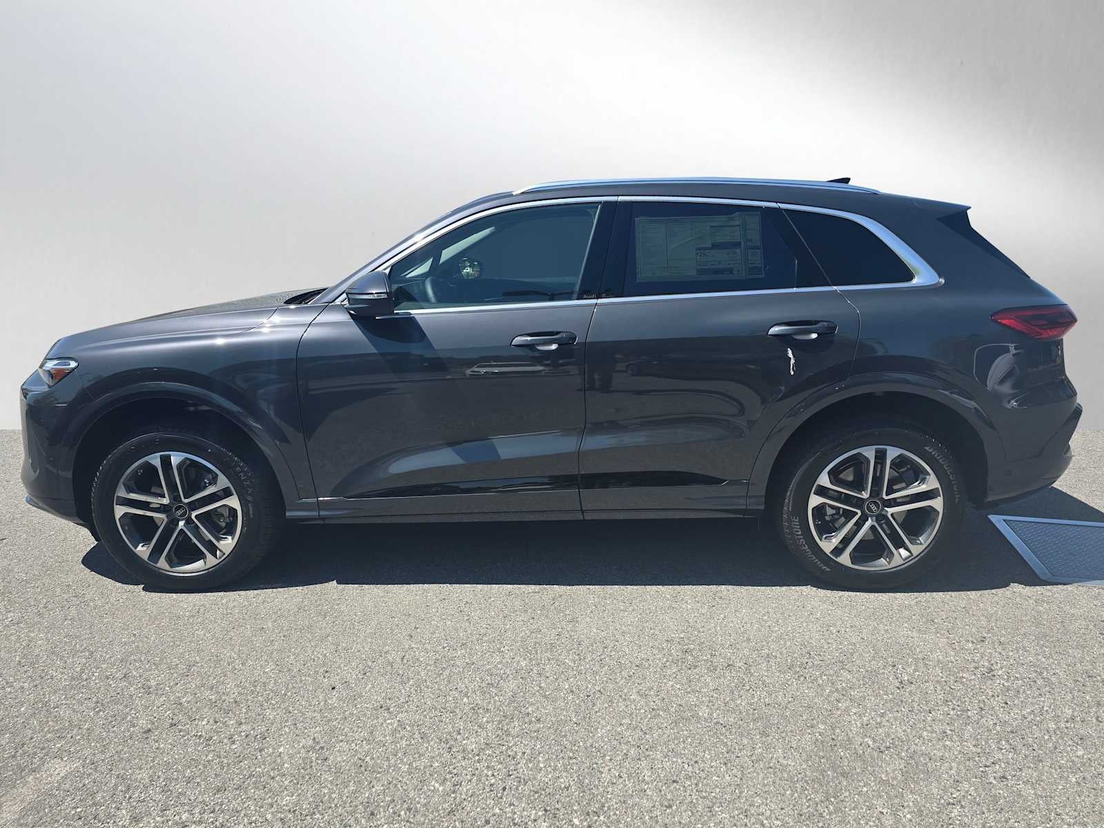2025 Audi Q5 Premium