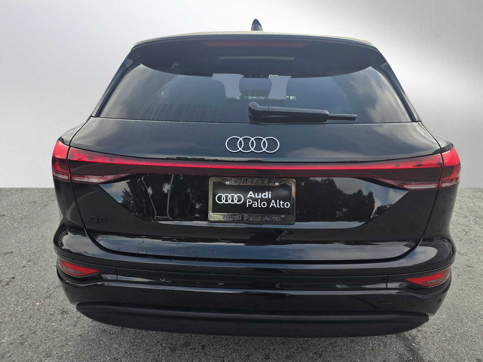 2025 Audi Q6 e-tron Premium Plus
