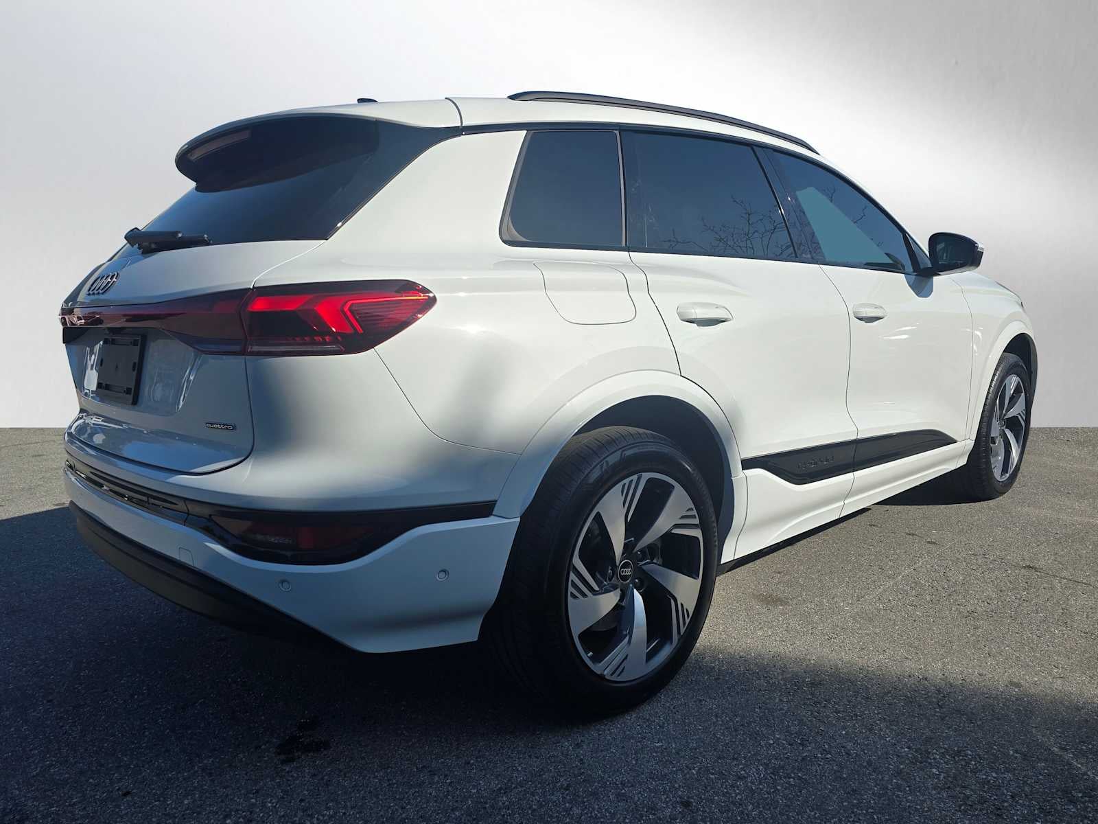 2025 Audi Q6 e-tron Premium Plus