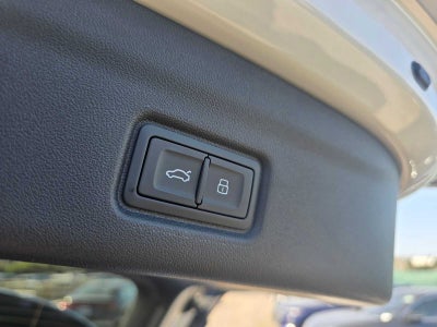 2025 Audi Q6 e-tron Premium Plus