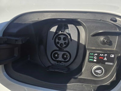 2025 Audi Q6 e-tron Premium Plus