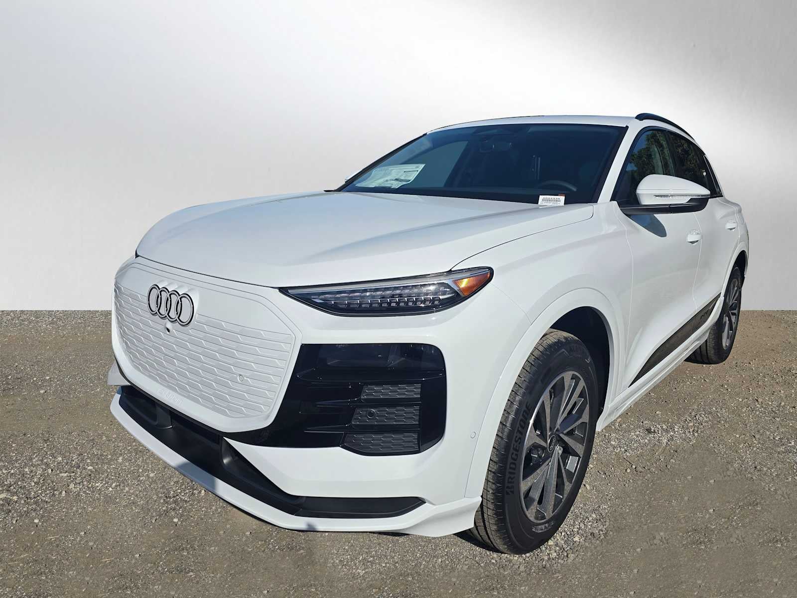 2025 Audi Q6 e-tron Premium Plus