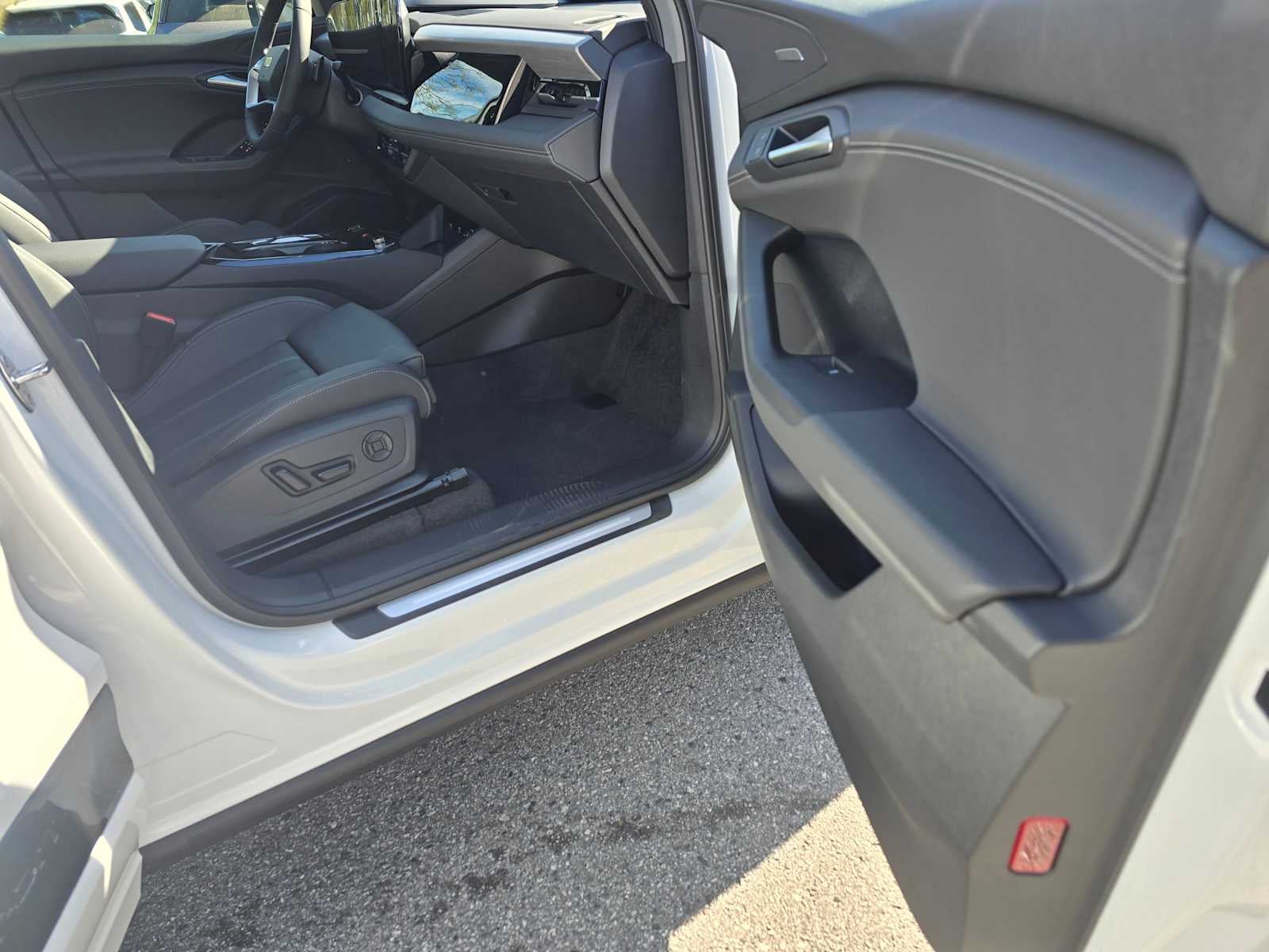 2025 Audi Q6 e-tron Premium Plus