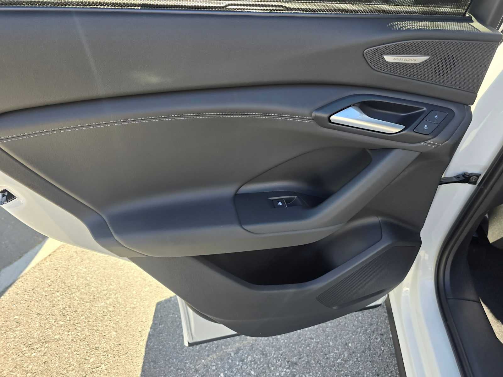 2025 Audi Q6 e-tron Premium Plus