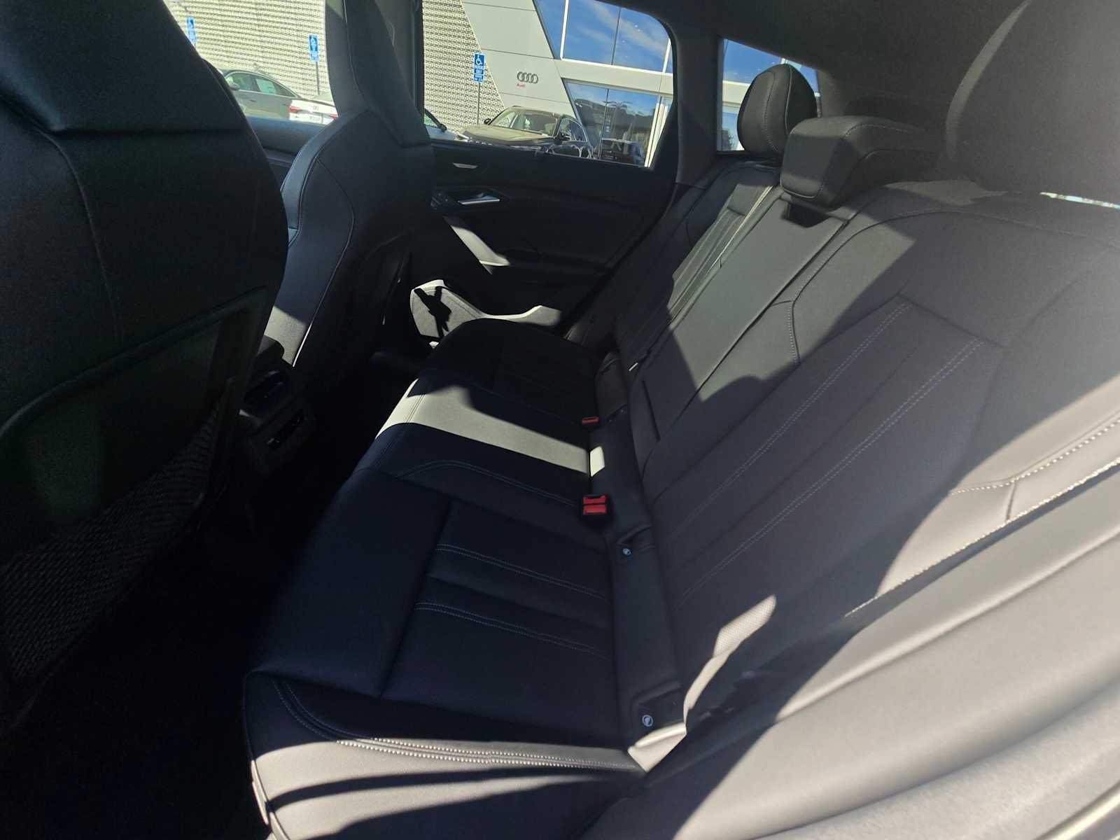 2025 Audi Q6 e-tron Premium Plus