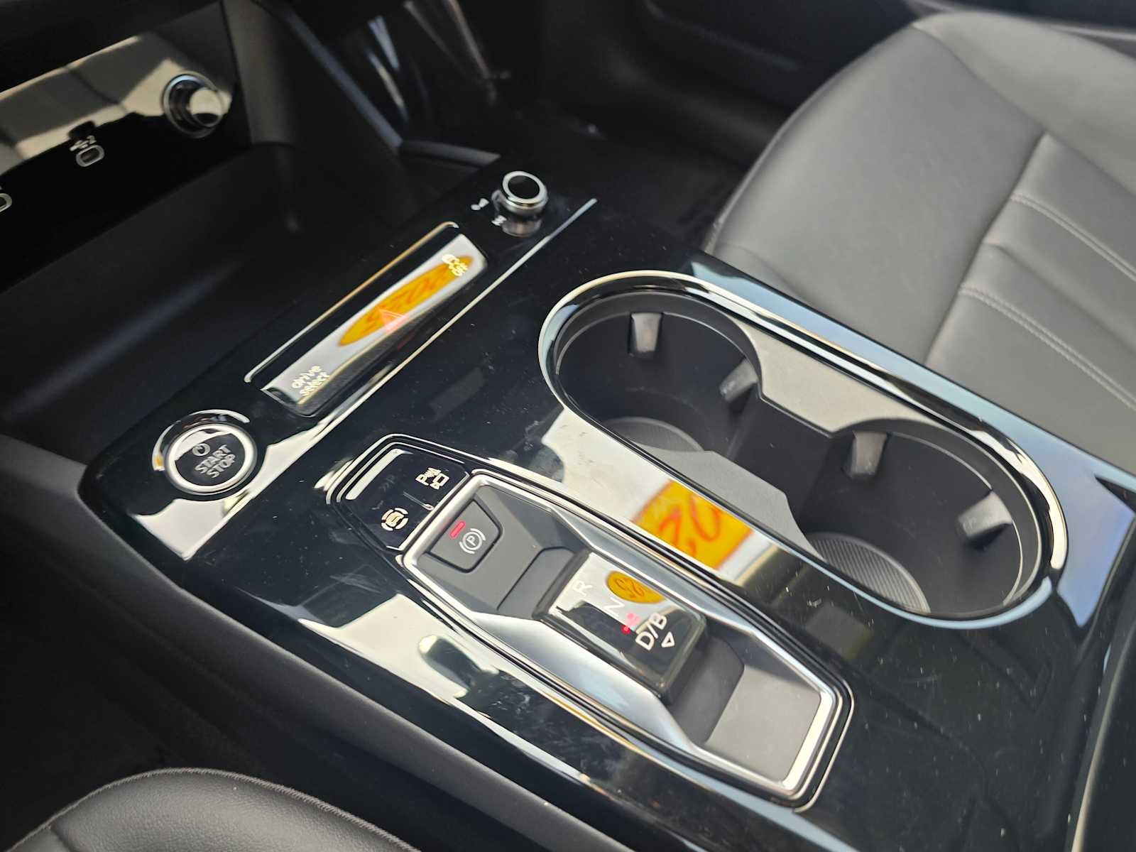 2025 Audi Q6 e-tron Premium Plus
