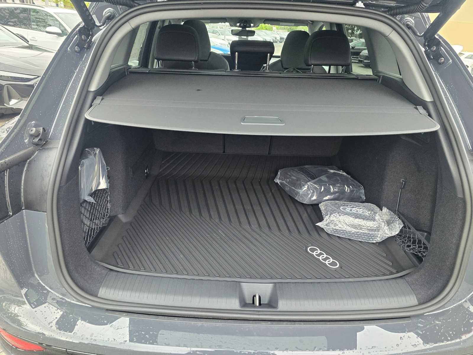 2025 Audi Q6 e-tron Premium Plus
