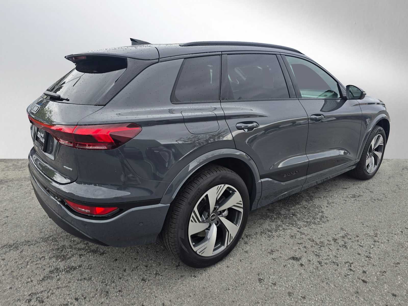 2025 Audi Q6 e-tron Premium Plus