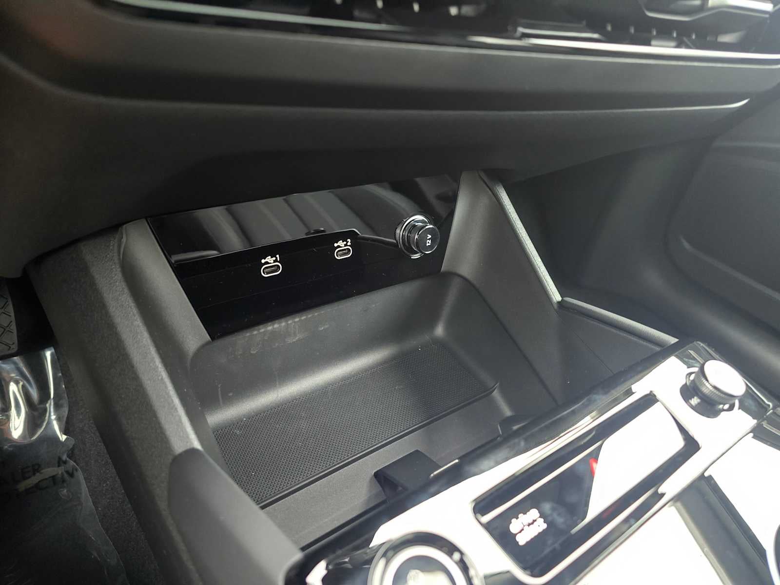 2025 Audi Q6 e-tron Premium Plus