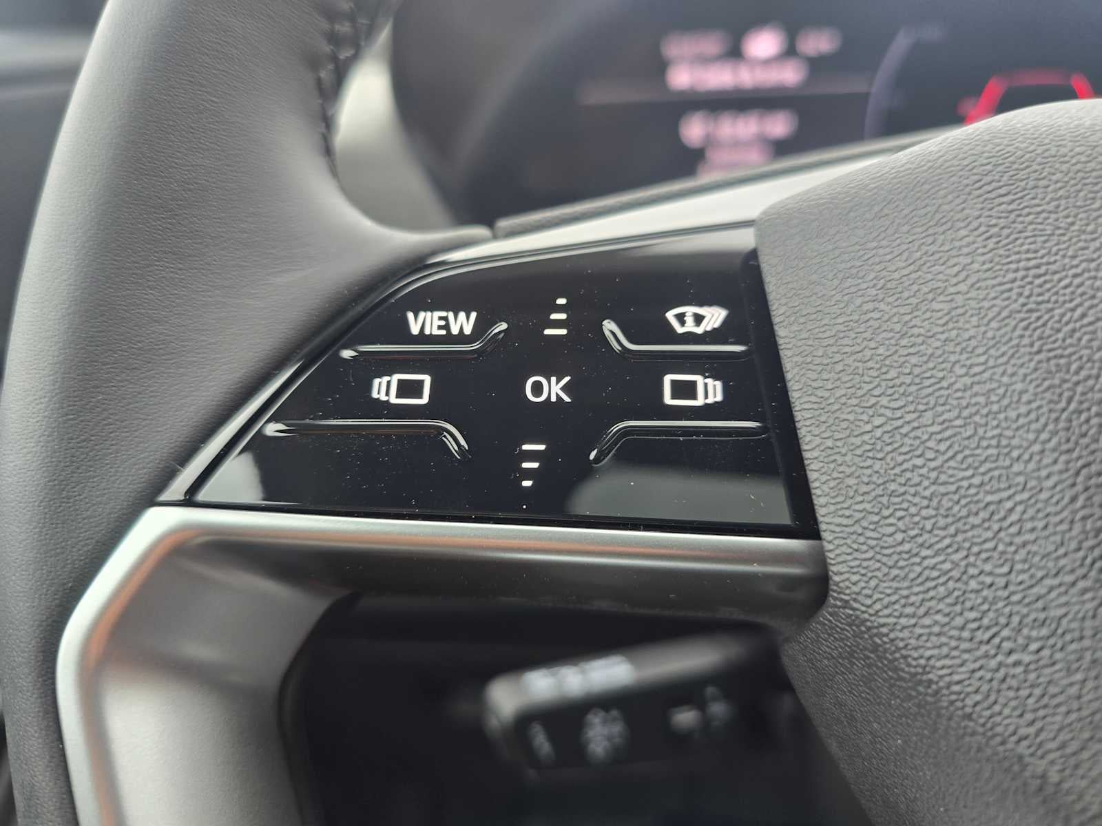 2025 Audi Q6 e-tron Premium Plus