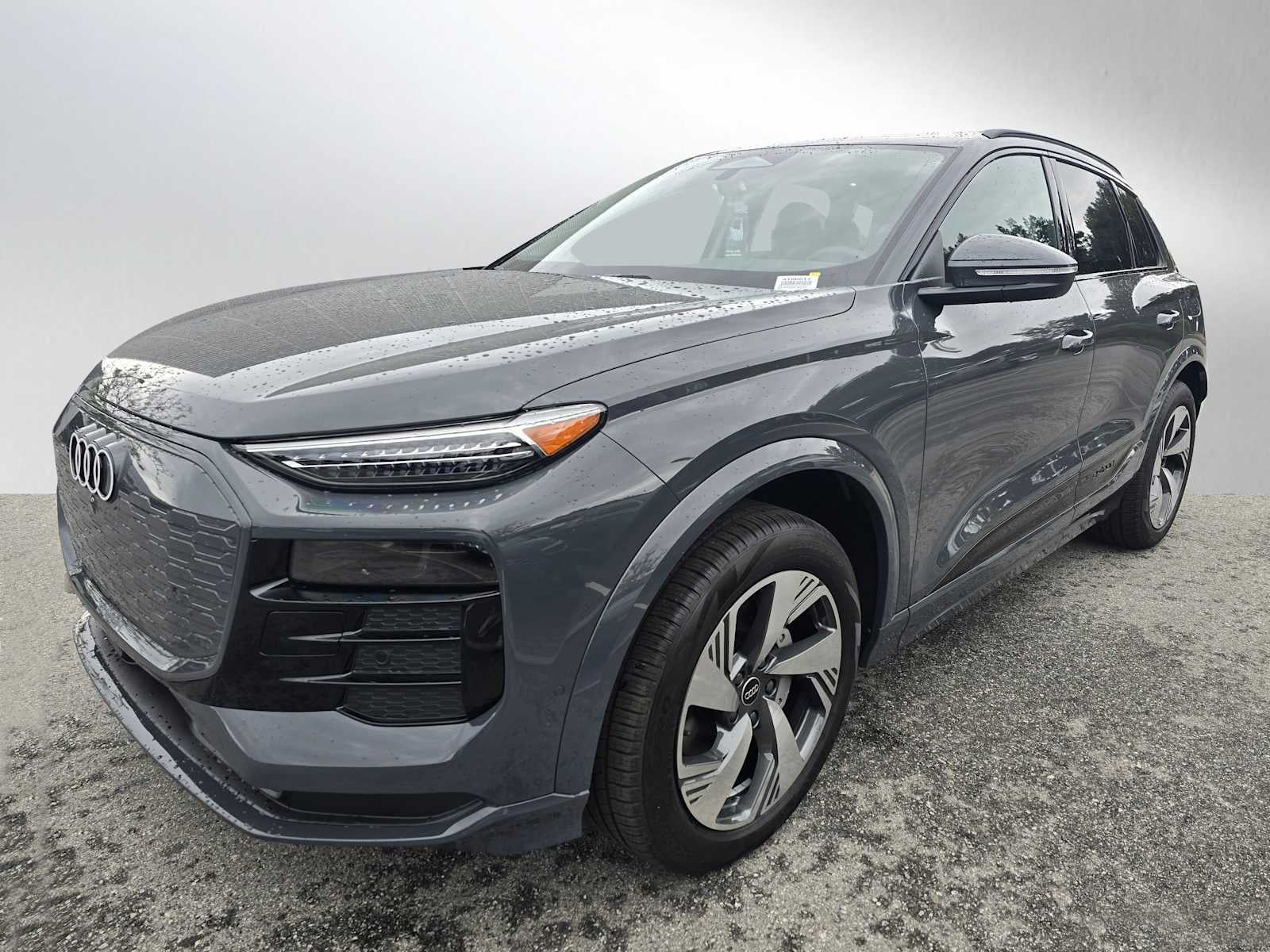 2025 Audi Q6 e-tron Premium Plus