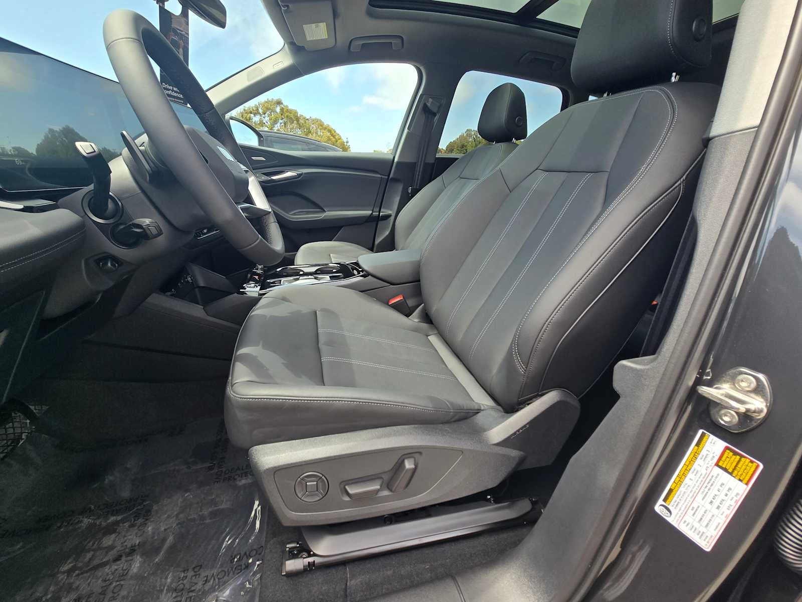 2025 Audi Q6 e-tron Premium Plus