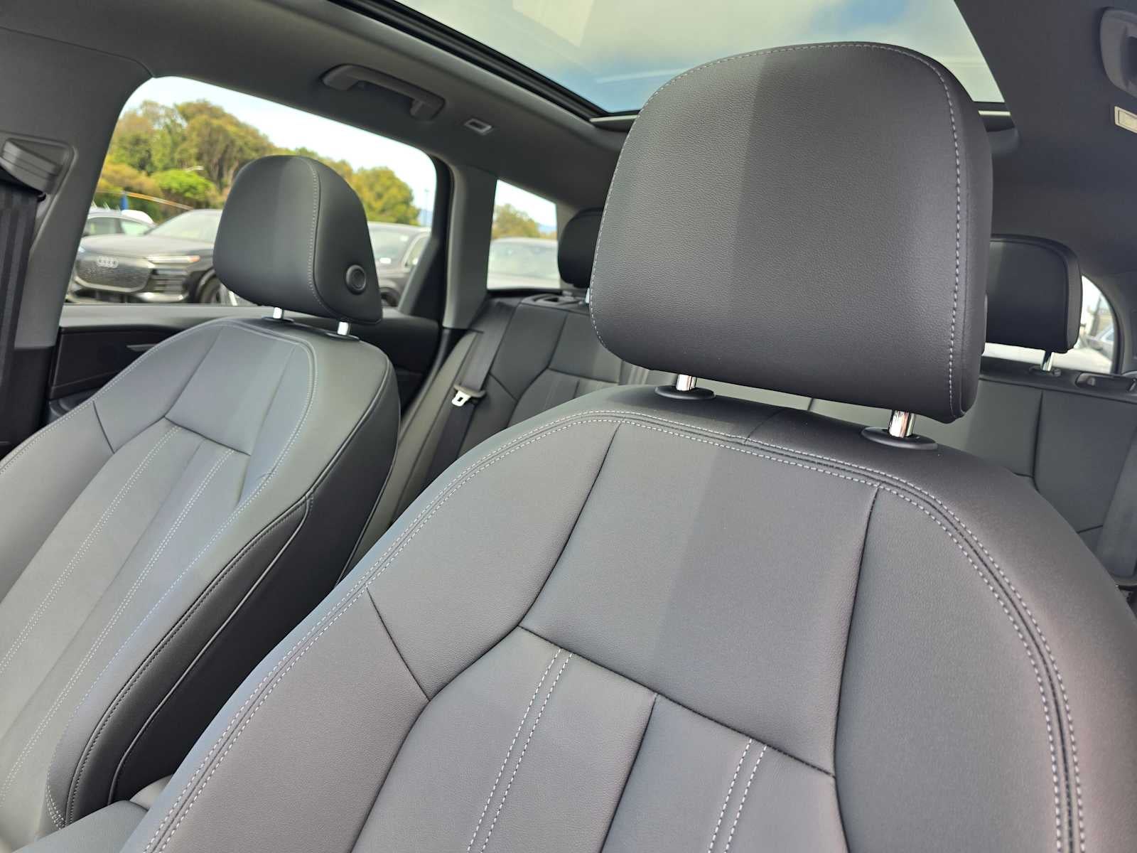 2025 Audi Q6 e-tron Premium Plus